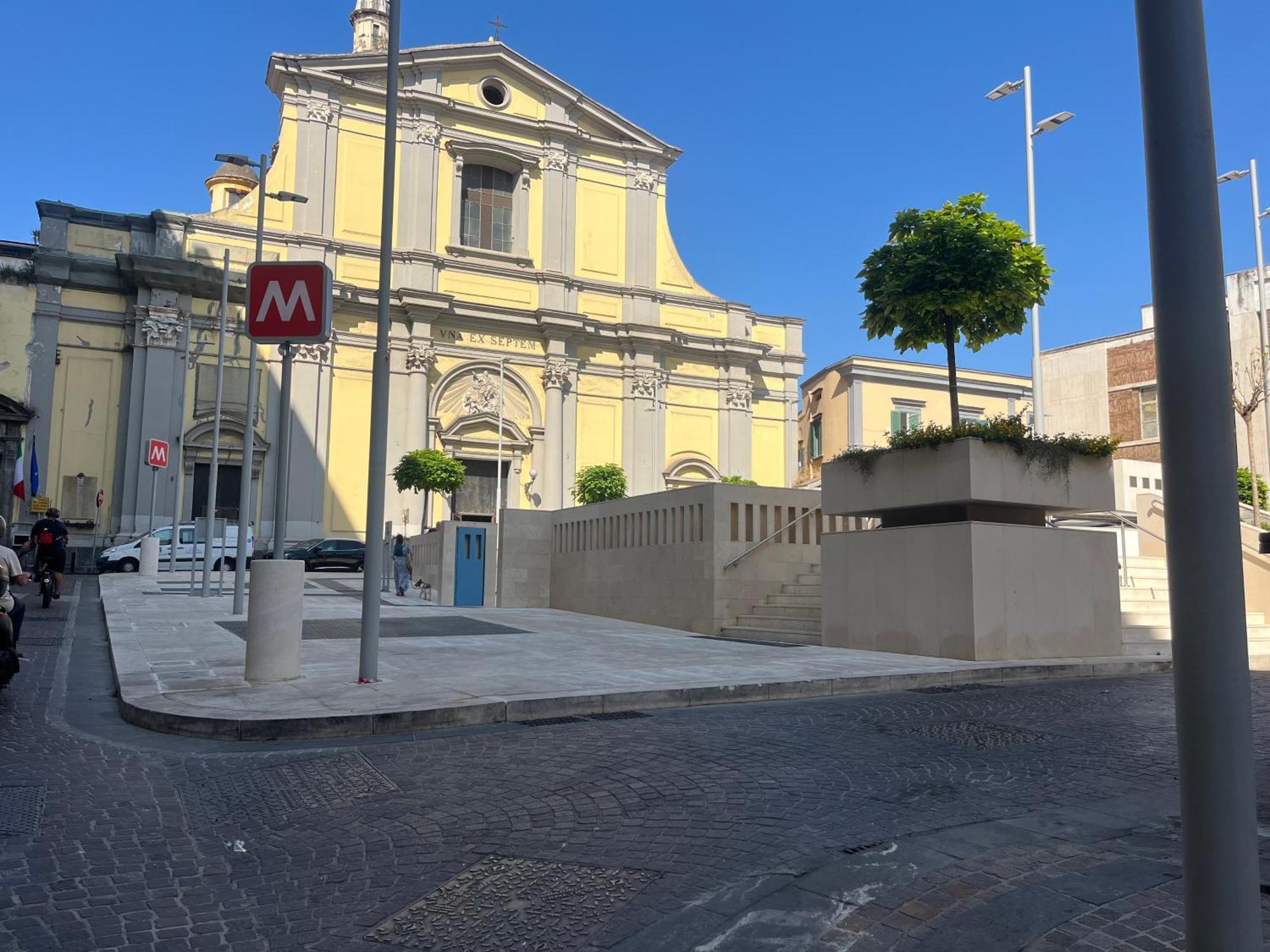 Casetta Piazza Plebiscito เนเปิลส์ ภายนอก รูปภาพ