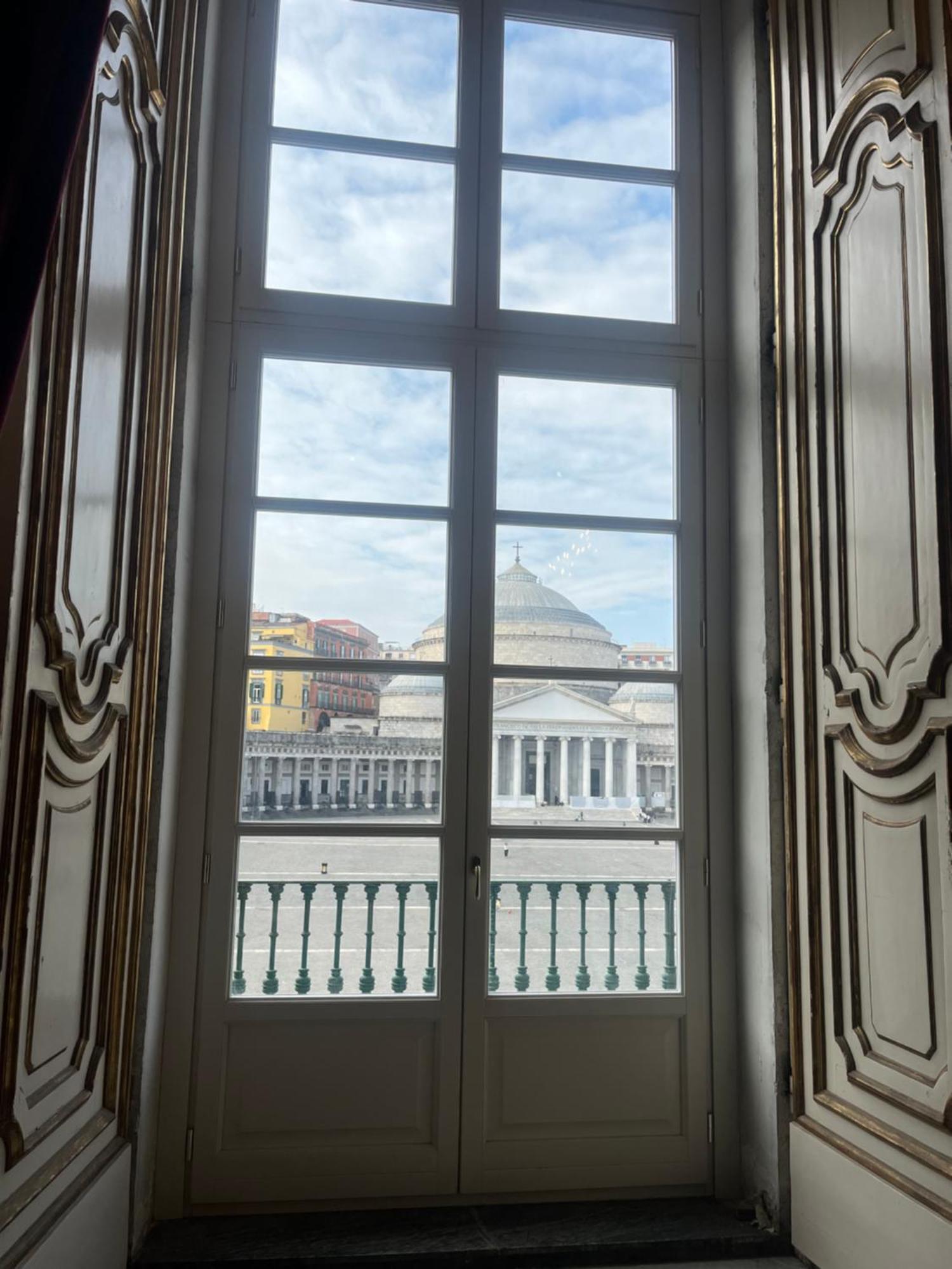 Casetta Piazza Plebiscito เนเปิลส์ ภายนอก รูปภาพ
